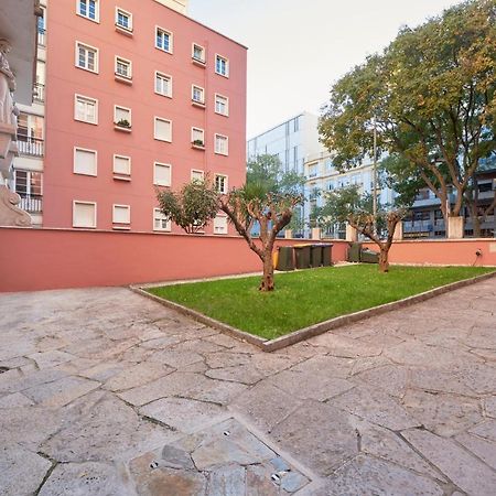Deluxe Apt At Amazing Prime Location, By Timecooler Lisbon Bagian luar foto
