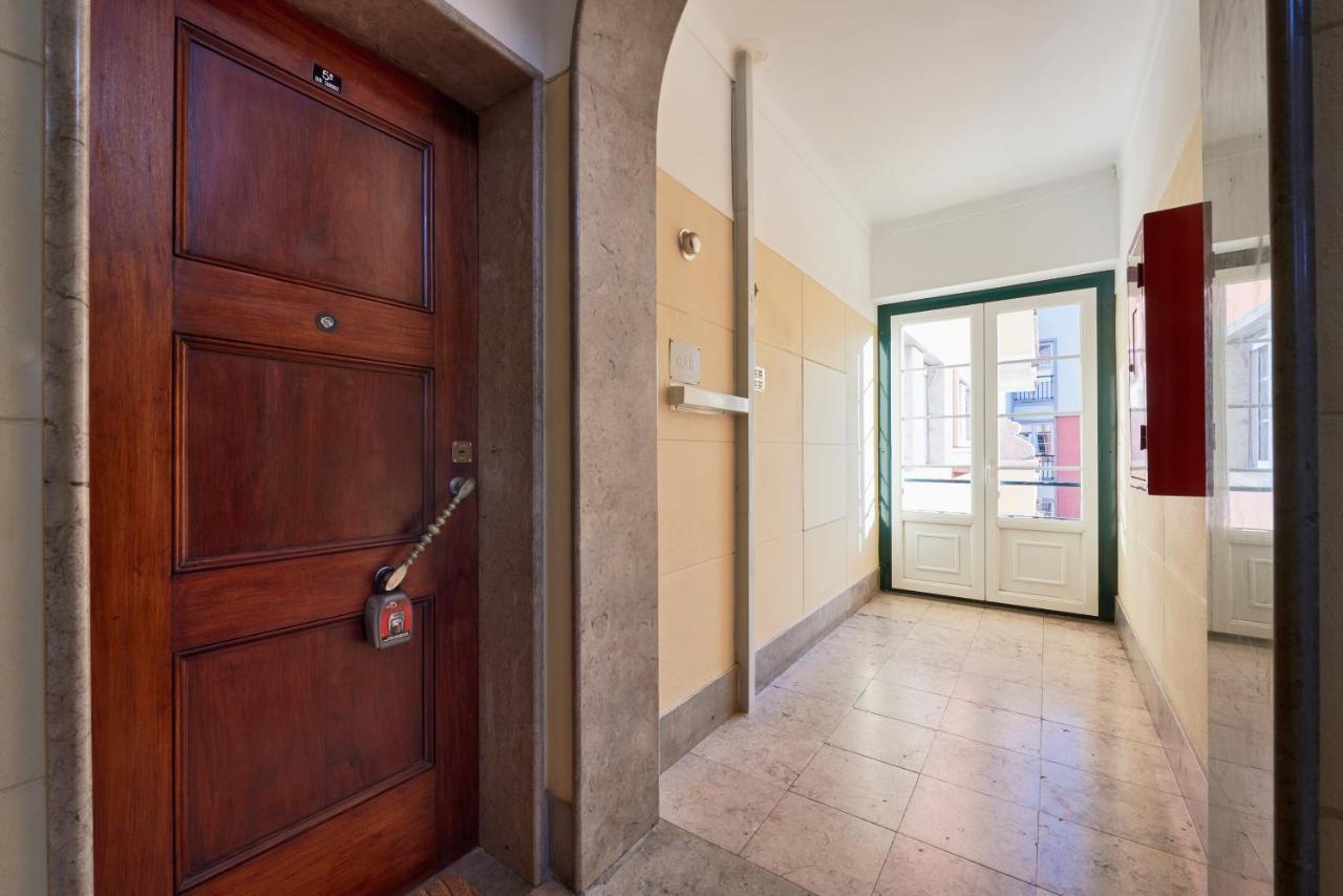 Deluxe Apt At Amazing Prime Location, By Timecooler Lisbon Bagian luar foto