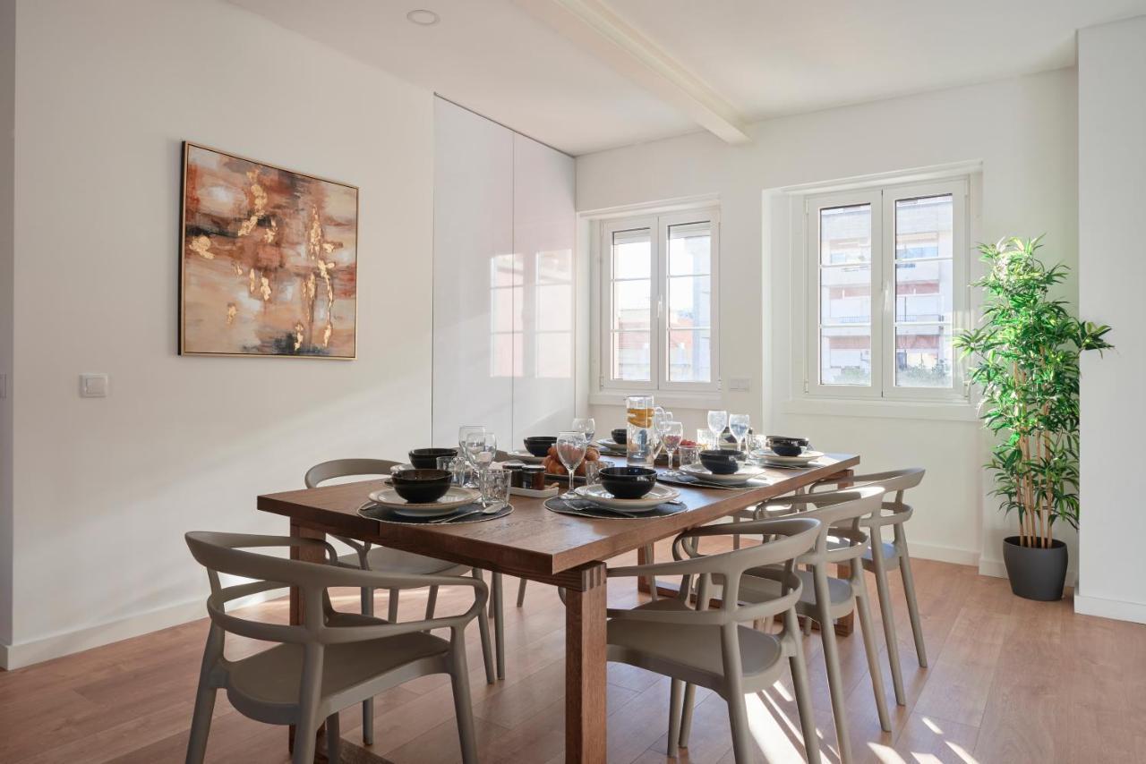 Deluxe Apt At Amazing Prime Location, By Timecooler Lisbon Bagian luar foto