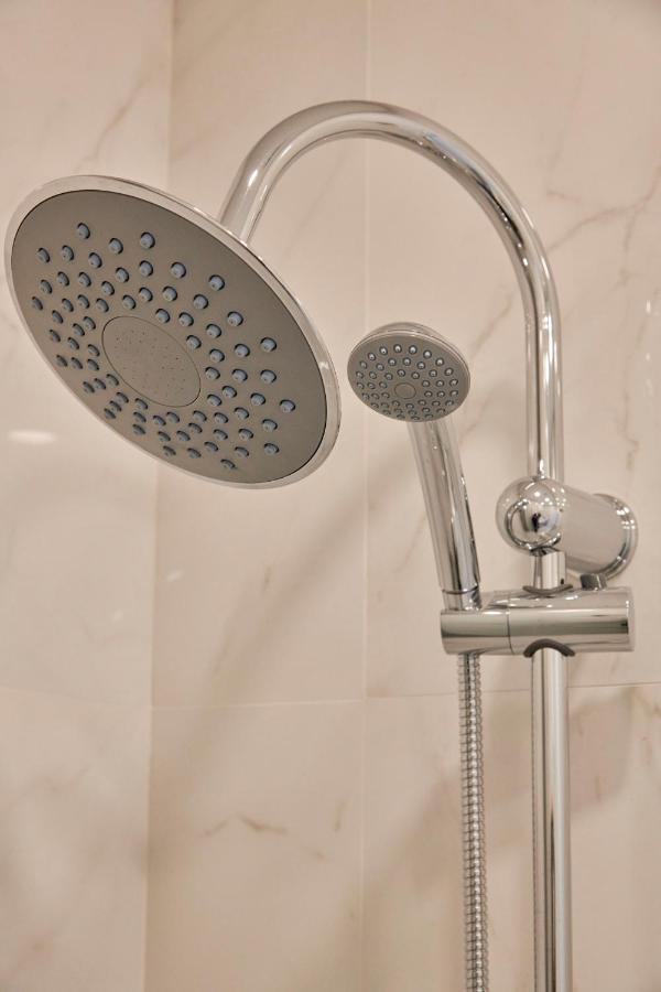 Deluxe Apt At Amazing Prime Location, By Timecooler Lisbon Bagian luar foto
