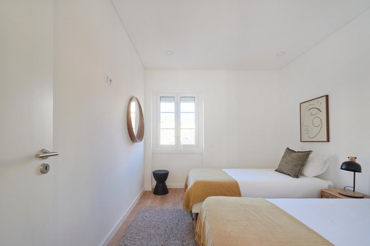 Deluxe Apt At Amazing Prime Location, By Timecooler Lisbon Bagian luar foto