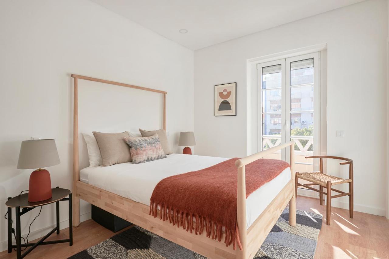 Deluxe Apt At Amazing Prime Location, By Timecooler Lisbon Bagian luar foto